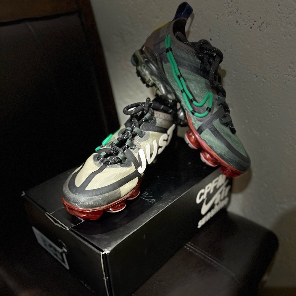 Cactus Plant Flea Market Nike Vapormax size 10.5 Men’s Size 12 in woman’s